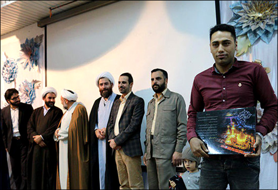 تجلیل از عوامل نمایش «گفت‌وگوی آب» در ابرکوه یزد