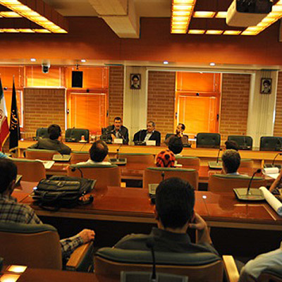 بررسی منابع کهن و پژوهش های معاصر در نشست تخصصی خوشنویسی اسلامی