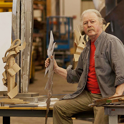 مجسمه هایی از جنس فلز به لطافت شعر