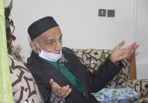 شهید علمدار دلجویی از خانواده شهدا و ارج نهادن به استقامت آنها را وظیفه خود می دانست